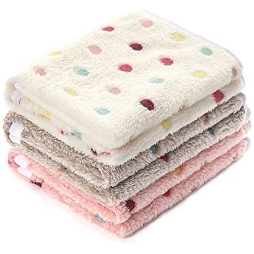 luciphia 1 Pack 3 Blankets Super Soft Cute Dot Pattern Pet Blanket Flannel Throw for Dog Puppy Cat Dot